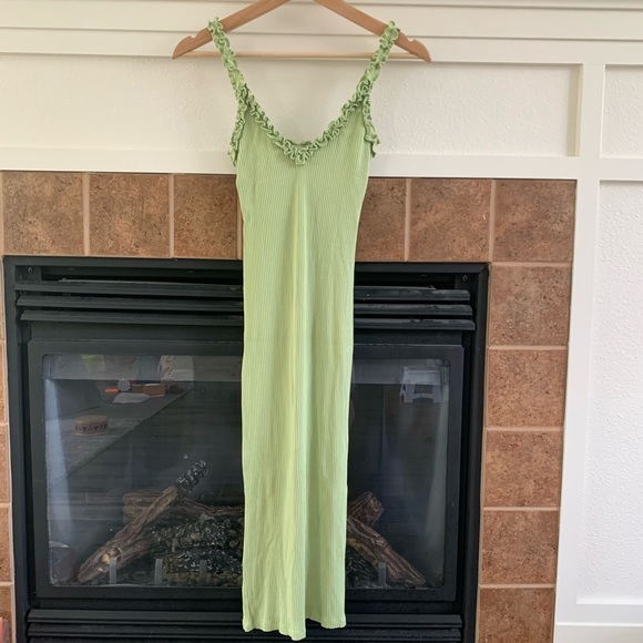 Aritzia Dresses & Skirts - Aritzia Wilfred Free Halo Dress